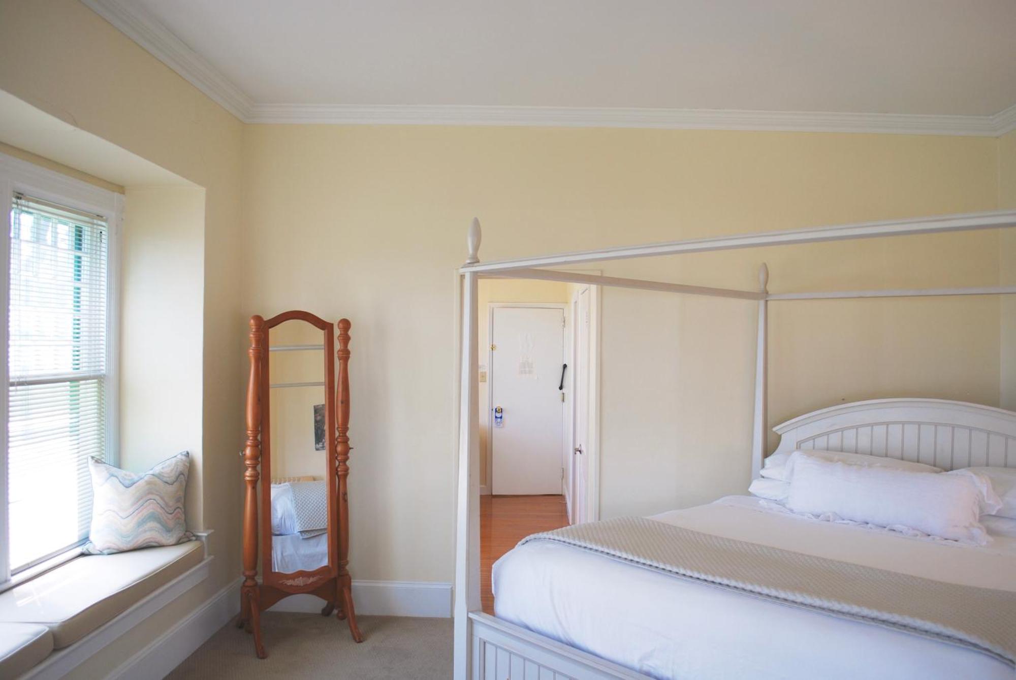 Anne'S Washington Inn (Adults Only) Саратога-Спрингс Номер фото