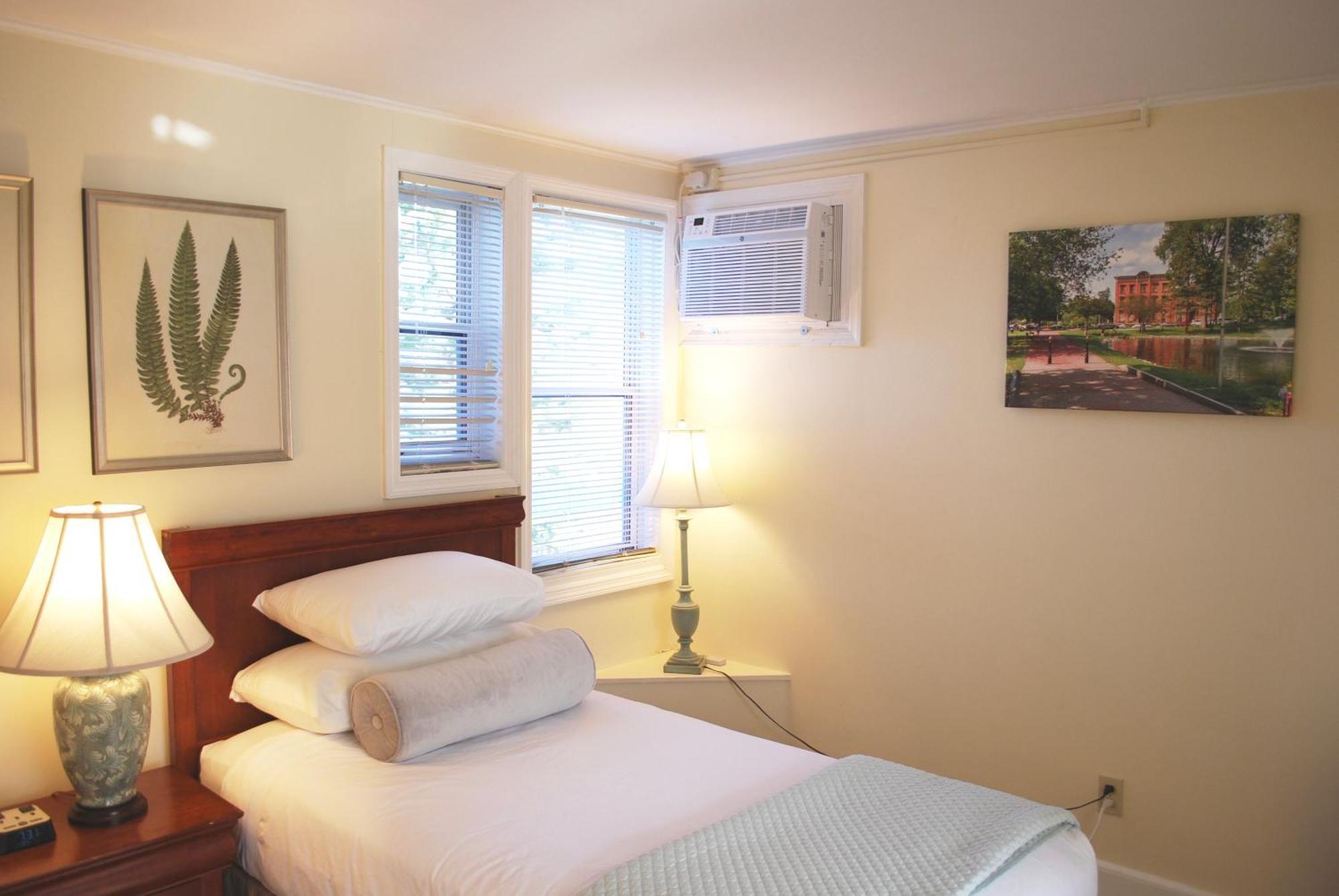 Anne'S Washington Inn (Adults Only) Саратога-Спрингс Номер фото